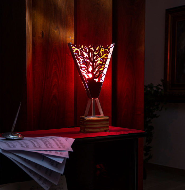 lampada-corallo-rosso-interno